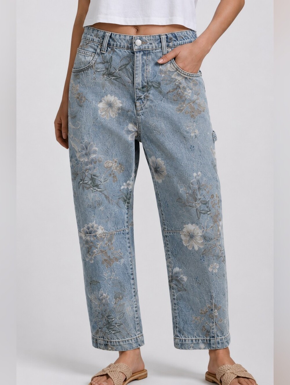 Flamingals Light Floral Crop Jeans NWT Small